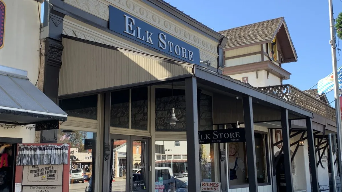 Elk Store Winery & Distillery, Fredericksburg, TX